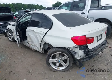 2015 BMW 328I xDrive z USA, uszkodzony, nr VIN WBA3B5C59FF962117